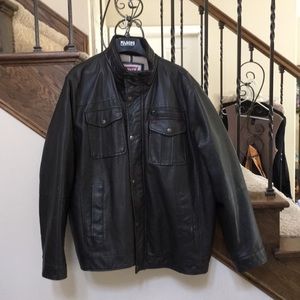 Brown leather jacket, Levi’s, as new!